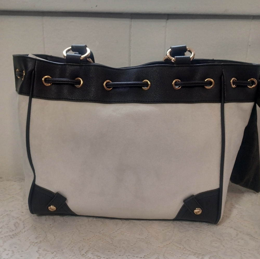 Juicy Couture Scottie Tote - Picture 7 of 9